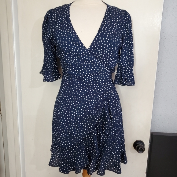 yours truly Dresses & Skirts - Yours truly wrap dress